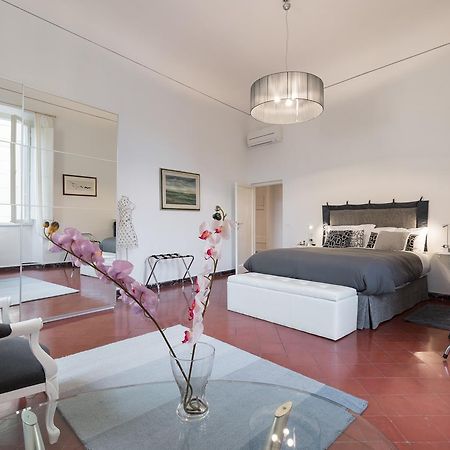 Old Bridge: Historical And Chic Apartment Florencie Exteriér fotografie